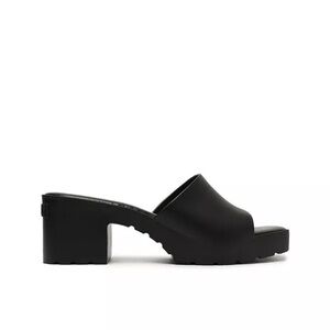Schutz Mizzy Block Heel Sandals in Black